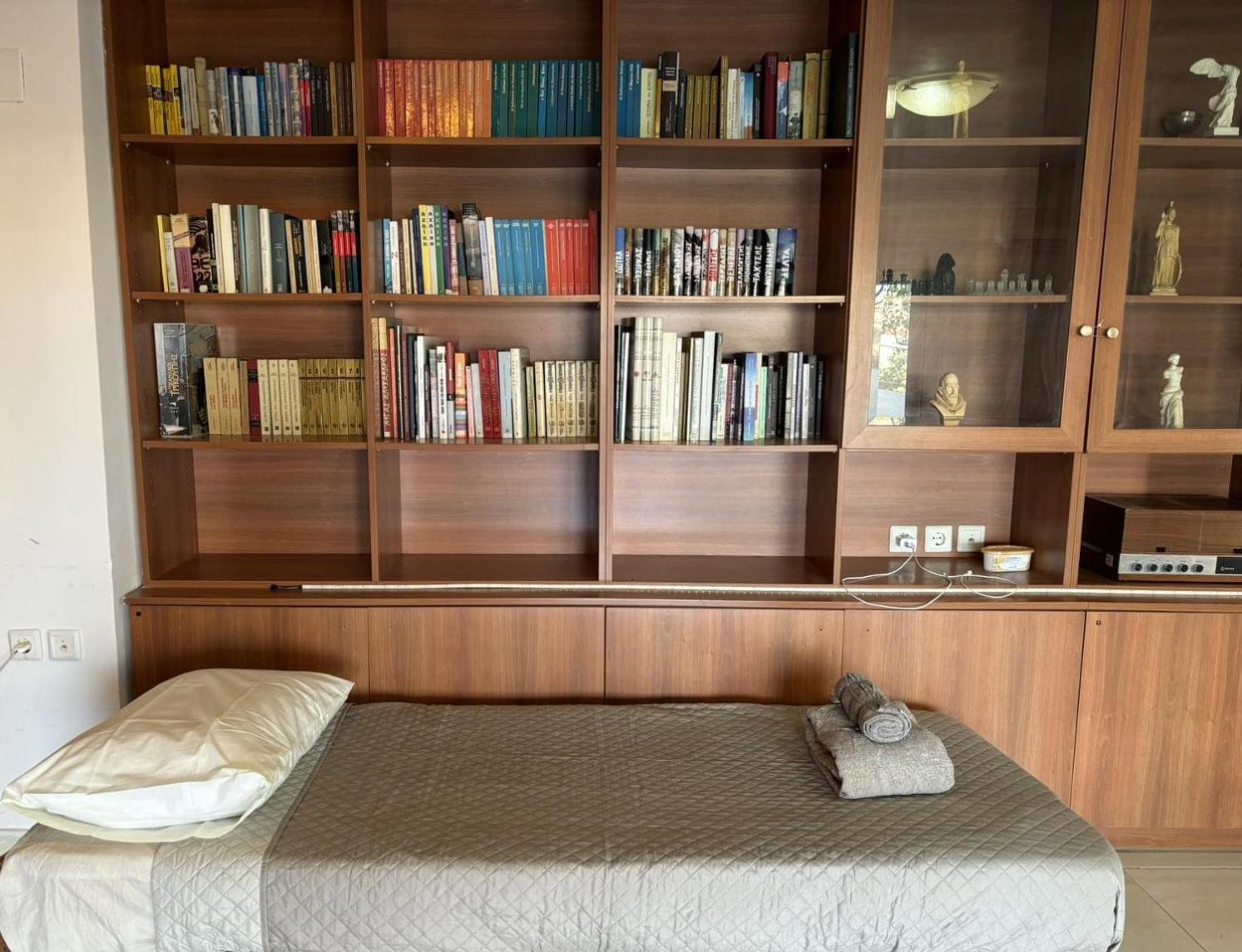 Bibliotheque Vintage Studio & Easy Garden Heraklion Exterior foto
